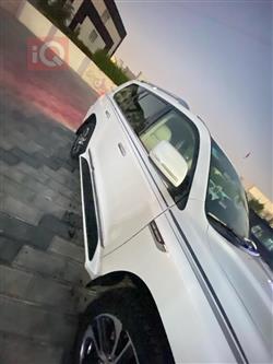 تۆیۆتا لاند کروزەر